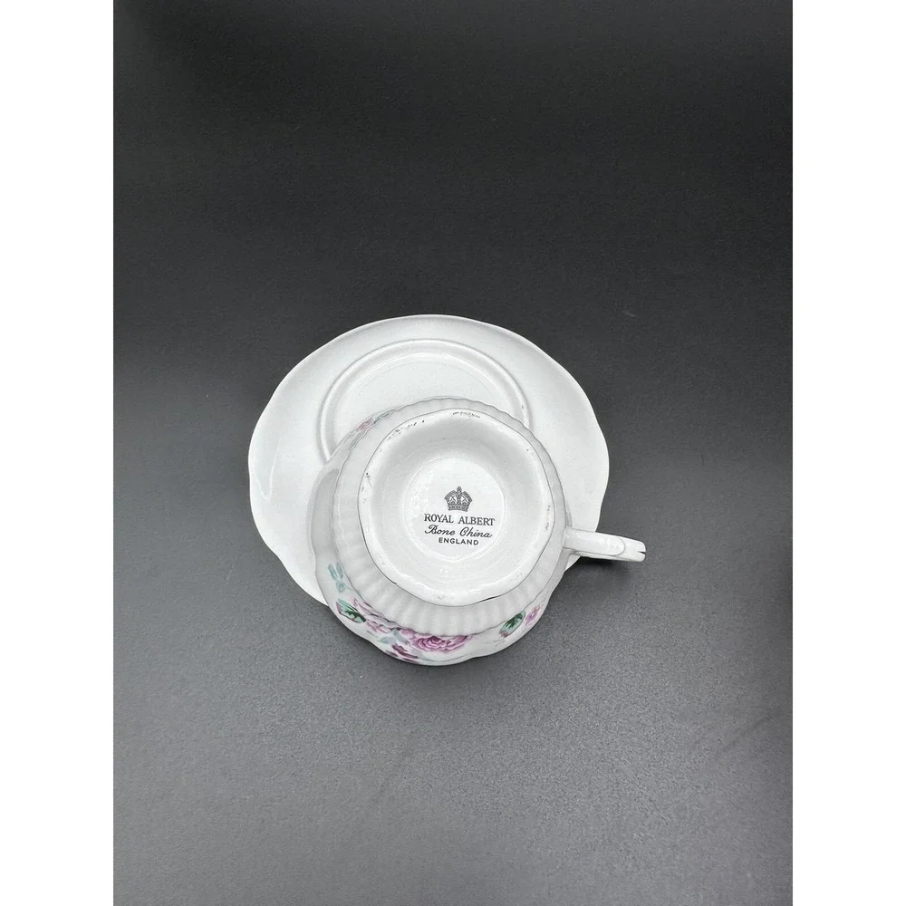 Royal Albert Tea Cup & Saucer ~ Pink Florals Green Leaves ~ Bone‎ China England
